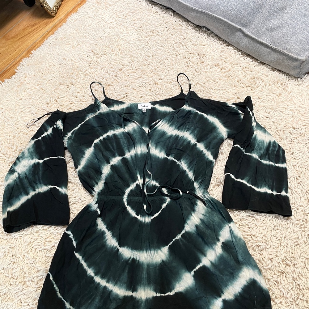 Two cute rompers - Picture 13 of 13